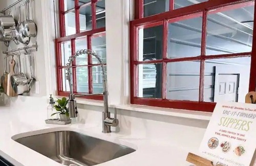 Conway House | Preppy Pad of Conway