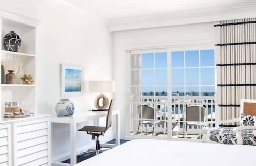 Key West Resort | Prestigious | Gym | Pool | Marina | Concierge
