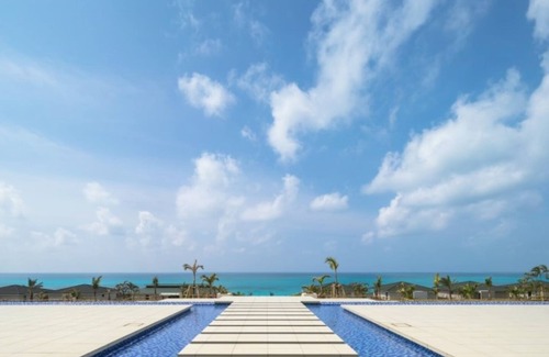 Miyakojima House | Presidential Pool Villa House 100 | Kurimajima Sta /Miyakojima Okinawa