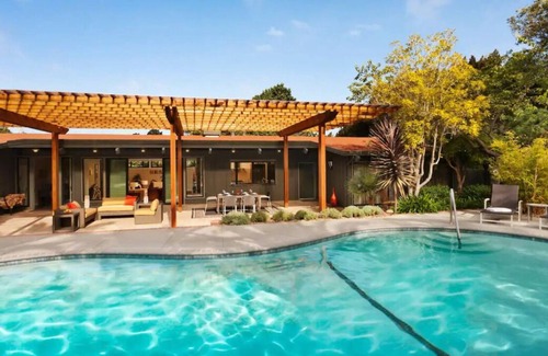 Downtown Monterey House | Presidential Villa Near 17-Mile Drive! Private Pool & Kitchen! Pets Allowed!