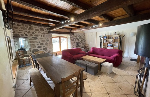 Saint-Jacques-des-Blats Villa | Prestigious residence, quiet and close to everything