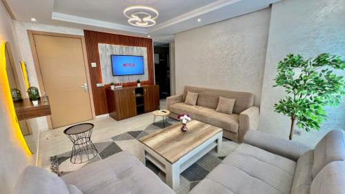 Hay Riad Apartment | Prestigia Hay Riad, Appartement Moderne au Style Chic