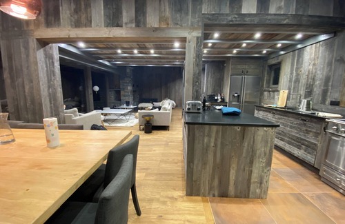 Vallandry Ski Chalet | Prestigious chalet, sleeps 12, sauna, jacuzzi, 100 m from the slopes