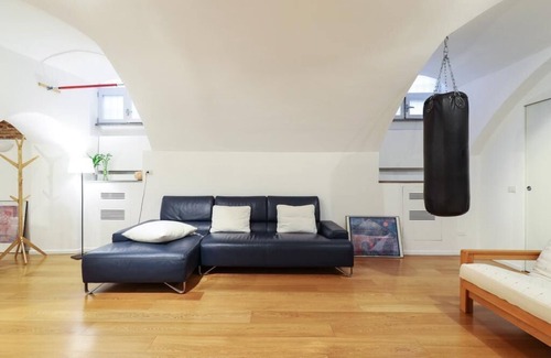 Centro Storico Apartment | Prestigious loft in old Milanese courtyard with large kitchen and ultrafast WiFi