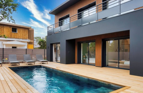 Lacanau-Ocean Villa | Prestigious Sunset 1&2 Villas, 2 heated swimming pools, sea view,16 pers