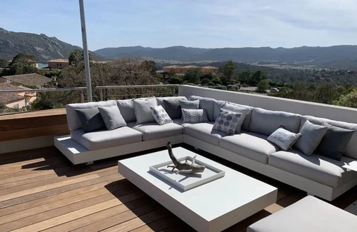 Santa Giulia Villa | Prestigious villa - Santa Giulia - 180° sea view