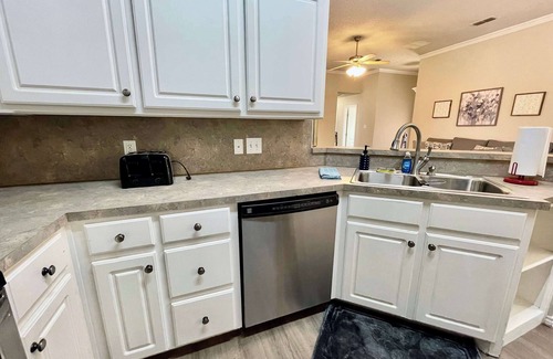 Lubbock House | Preston Place - 3BR/2BA - Close to Everything