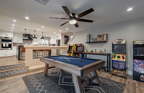 Phoenix House | Pretentious 7BR/4Bath w/250k backyard/Arcade/Pool/Heated Pool & more-P