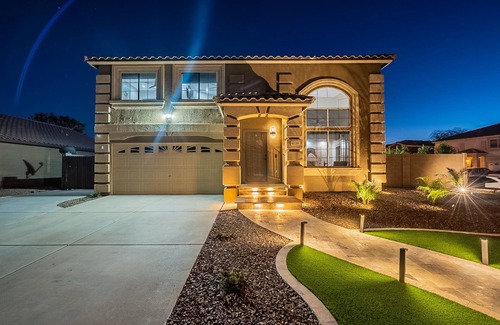 Phoenix House | Pretentious 7BR/4Bath w/250k backyard/Arcade/Pool/Heated Pool & more-P