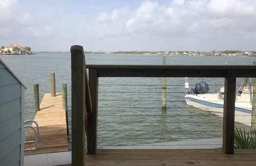 Key Allegro House | Pretty bayfront townhouse with private dock and spectacular views. Sleeps 6.