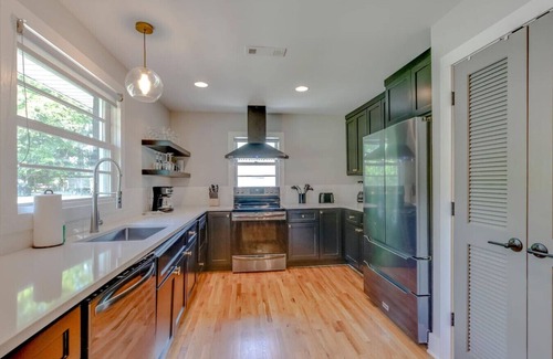 Franklin House | Pretty & Bright - Historic Franklin Quadplex