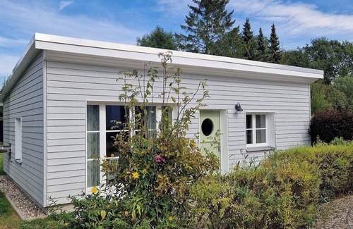 Boltenhagen House | Pretty bungalow with fireplace in Boltenhagen