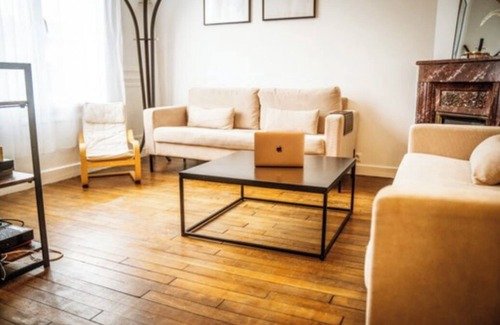 Les Gondoles House | Pretty bungalow with garden and barbecue