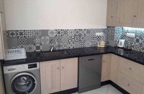 Cite Charaf Villa | PRETTY, COMFORTABLE 3-SUITE VILLA IN A RESIDENTIAL AREA