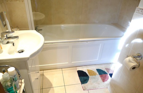 Shepperton House | Pretty Cottage with Scandi Decor