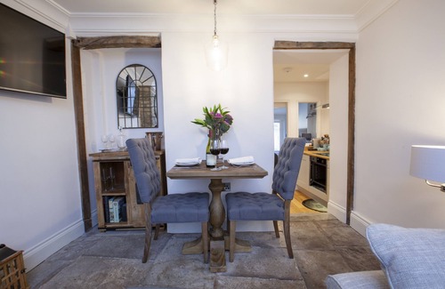 Richmond Apartment | Pretty dog friendly cottage for two in the heart of the Georgian town of Richmond, North Yorkshire