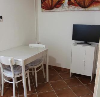 Roiano-Gretta-Barcola-Cologna-Scorcola Apartment | Pretty Favetti - lovely apartment in Trieste with a sea view -