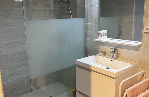Brive-la-Gaillarde Apartment | Pretty garden apartment in peaceful residence
