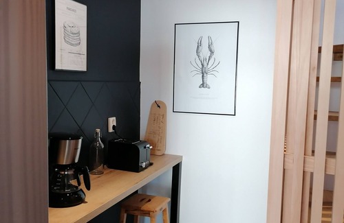 Sainte-Honorine-des-Pertes House | Pretty historic village house near Port en Bessin and Omaha Beach