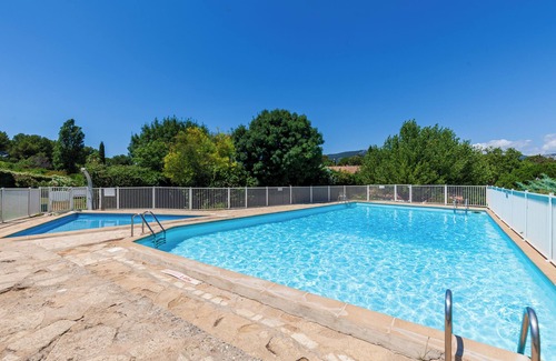 Le Mourillon House | Pretty house close to the beach, swimming pool/tennis