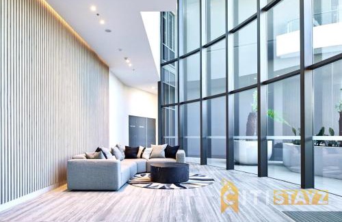 Phillip Apartment | Pretty in Phillip - 2bd 2bth 2Car Apt