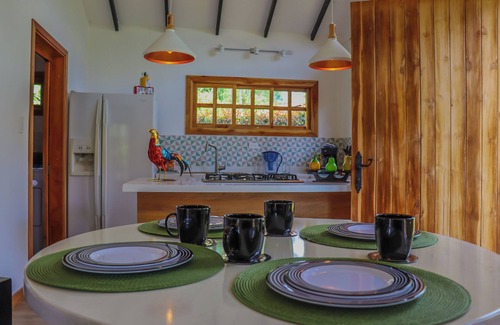 Filandia Cabin | Pretty Modern Cabin at the Tourist Area. MILAGROS