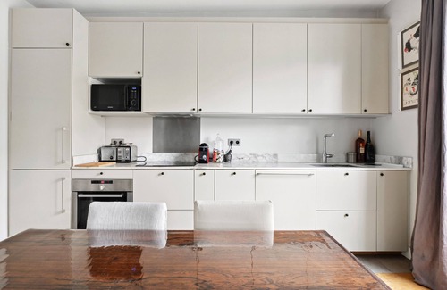 Ternes Apartment | Pretty on the Promenade, by Veeve