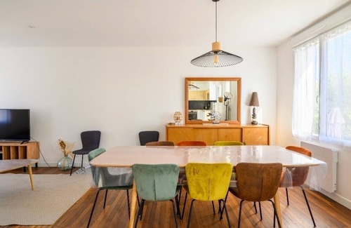 Jard-sur-Mer House | Pretty renovated house on the seafront