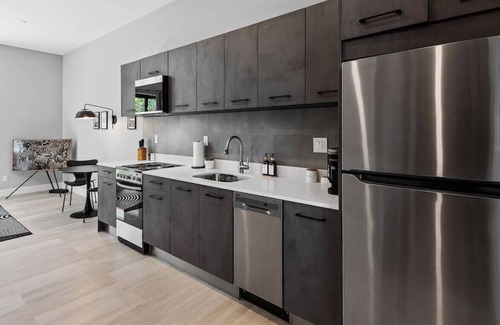Flagler Village Apartment | Pretty Rola #301 Zen Style Apartment w King Bed, Easy Beach Access!