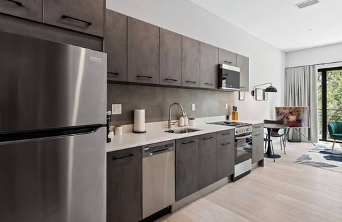Flagler Village Apartment | Pretty Rola #303 Signature Apartment w King Bed, Brand new and Central Location!