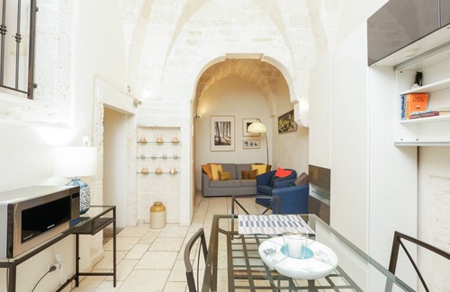 Ostuni House | Pretty Stone House from 19° Century in the Heart of Ostuni Spectacular Panoramas