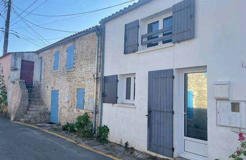La Cotiniere House | Pretty town house in the heart of La Cotinière for 4 people