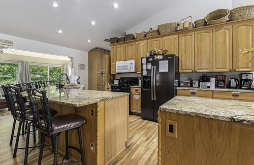 South Haven House | Prices slashed for October! 500.00 per night with a 3 night minimum.