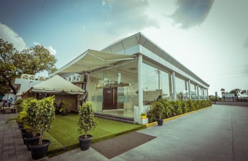 Indore Hotel | Pride Hotel & Convention Centre Indore