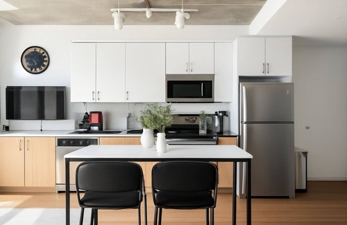 Five Points South Apartment | Prime 2BR Stay | Five Points & Nightlife 7th