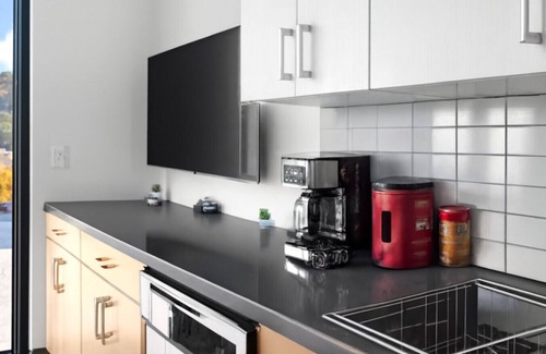 Five Points South Apartment | Prime 2BR Stay | Five Points & Nightlife 10th