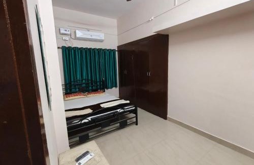 Bhopal Villa | Prime Area 1BHK Full AC Budget Stay