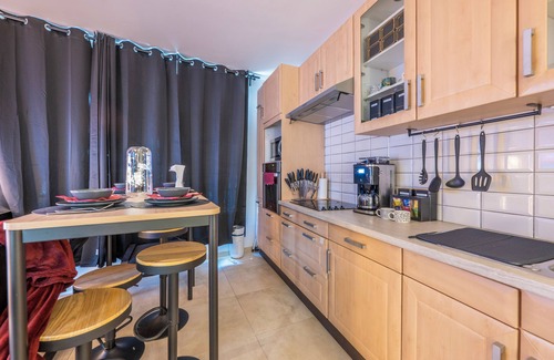 Stalingrad Apartment | Prime Duplex Suite in Brussels Central