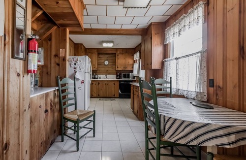 Ocean Park Cottage | Prime location offering easy access to Ocean Park's central area, activities, and the beach!