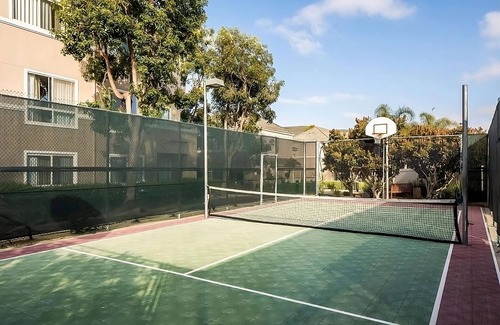 Carmel Mountain Ranch Apartment | Prime Location! 2 Convenient Units, Pool, Onsite Parking, Free Breakfast