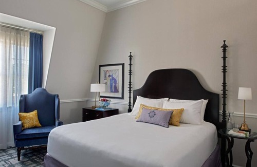 Historic Hill Hotel | Prime Location! 3 Relaxing Units, Onsite Indoor Pool, Onsite Parking!