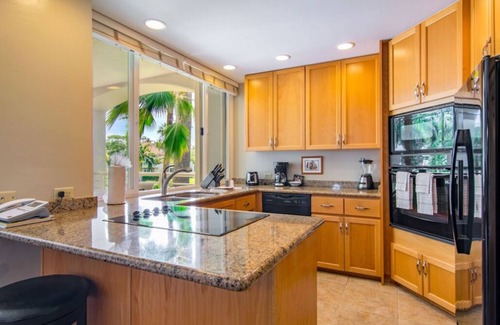 Wailea House | Prime Location! 3 Spacious Units w/Full Kitchen, Private Lanai, Outdoor Pool