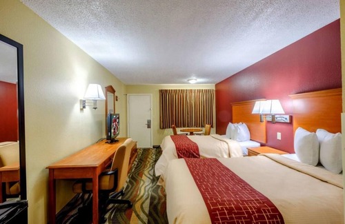 Lookout Valley Neighborhood Association House | Prime Location! Minutes to Chattanooga Convention Center, Pet Friendly Property!