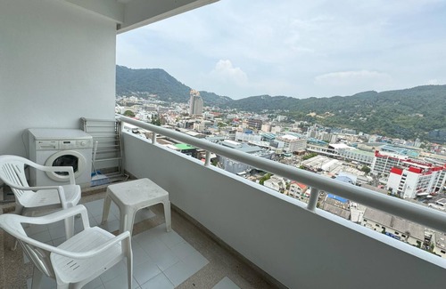 Patong Apartment | Prime location near the beach, market & nightlife