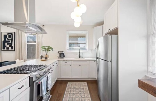 The Heights Apartment | Prime Location NYC Luxury Condo Free Parking