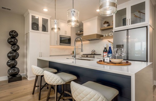 Sister Bay Condo | PRIME LOCATION! Professionally designed amenities boasting a picturesque view