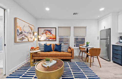 Oak Cliff Apartment | Prime Location: Stylish 1BR Retreat in Bishop Arts