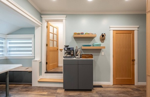 Downtown Juneau Apartment | Prime Location with Luxury Amenities - walk everywhere