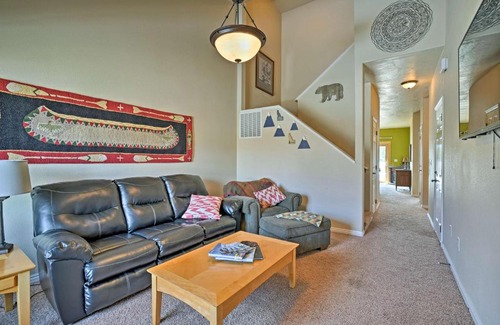 Donnelly House | Prime Snowy Retreat Mins to Tamarack and McCall!
