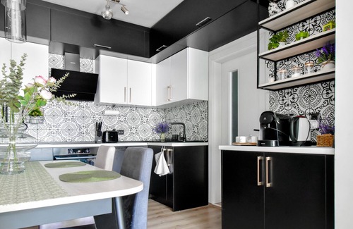 Sofia City Center Apartment | Prime Spot for 5 | Full Kitchen | Wi-Fi | AC